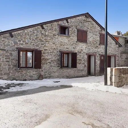 Maison De Village Le Galbe * La Llagonne